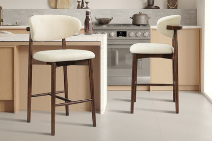 NEW - Counterstoel 'Clara' Essenhout Walnoot - Ote Milan 103 Beige (1/doos)
