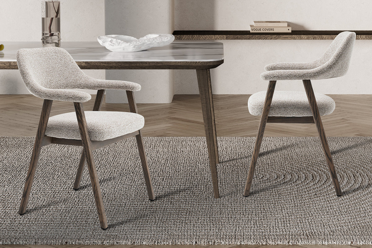 NEW - Stoel 'Coralie' Gerookte Massieve Eik Stof Ote Milan 130 Zand (2/doos)