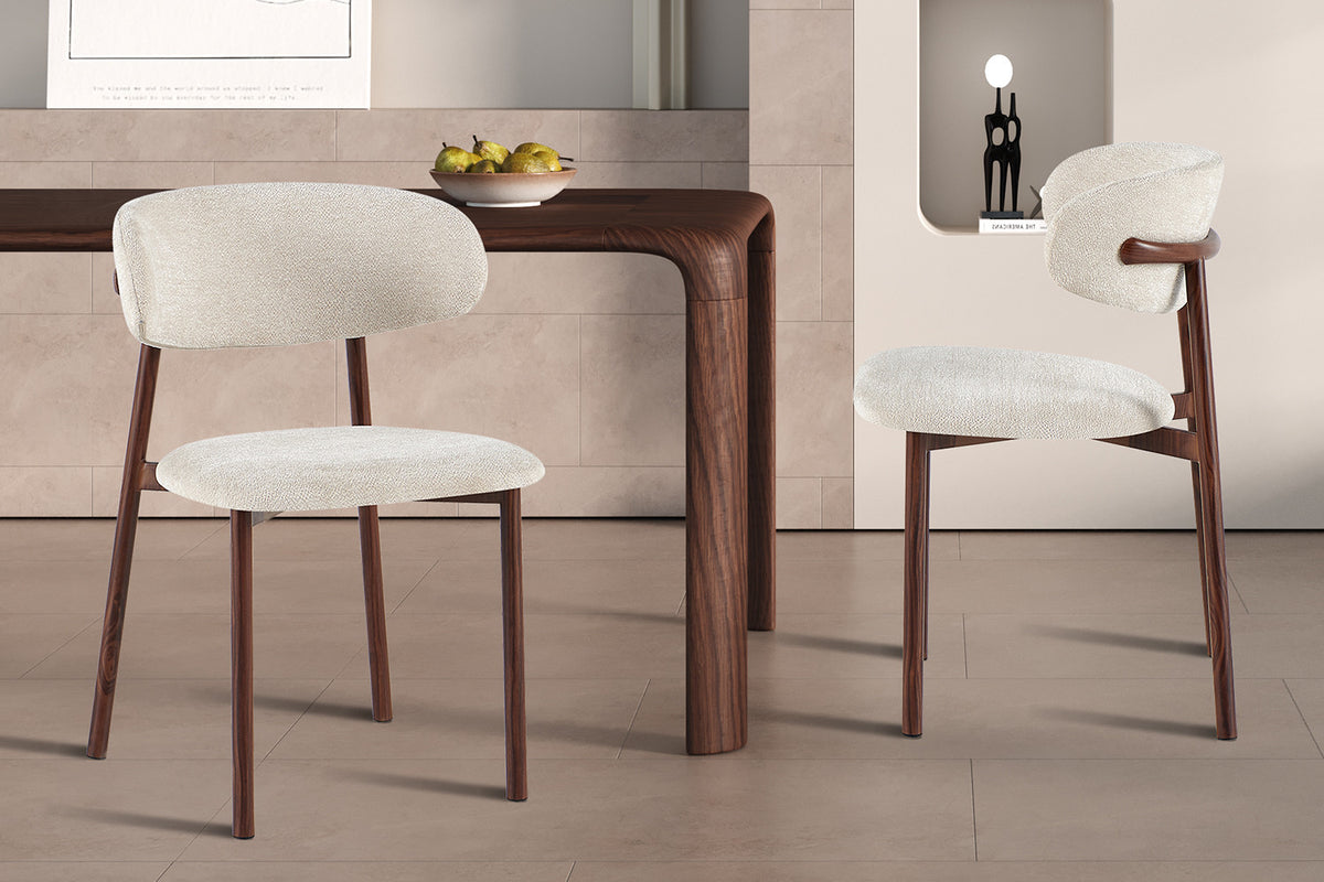 NEW - Stoel 'Coco' Walnoot - Stof Fabb Raven 24 Beige (2/doos)